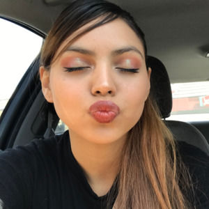 Meet your Posher, Blanca